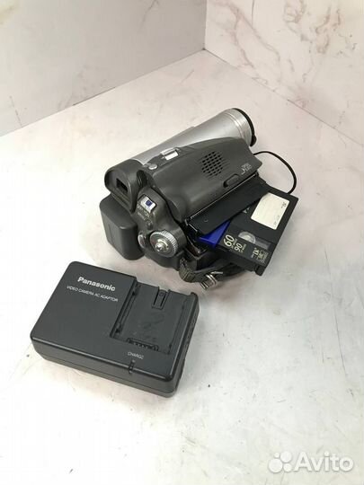 Видеокамера Panasonic NV-GS27