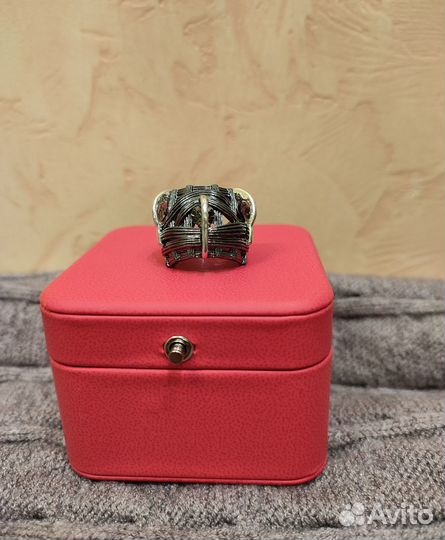 Серебряное кольцо