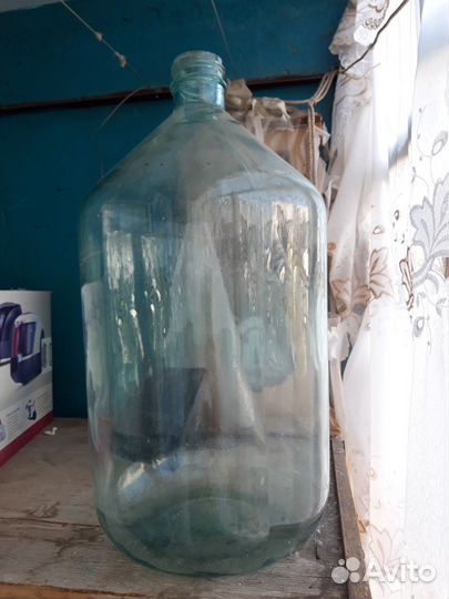 Бутылка стеклянная 20 литров