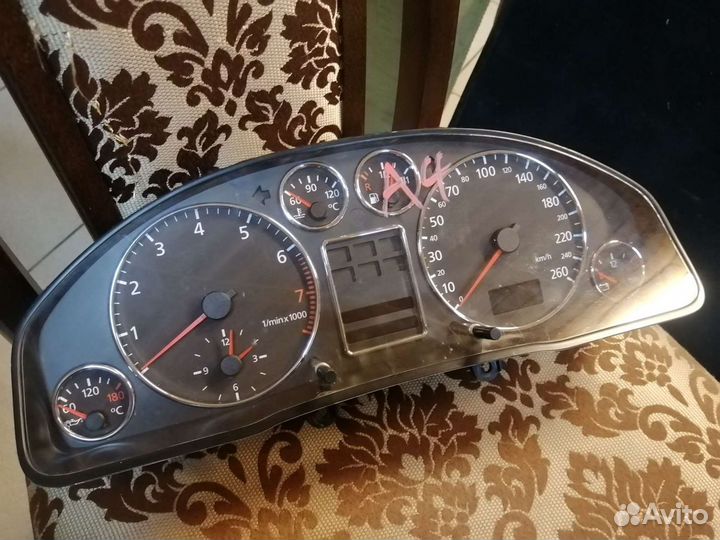 Приборная панель Ауди А4 Б5 8D0919861D