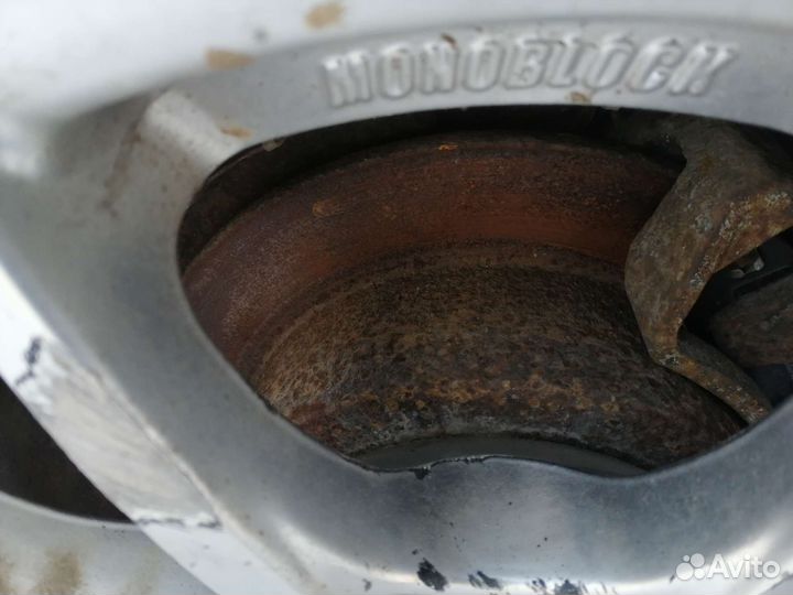 Тормозные диски на Mitsubishi Galant 8 4g64