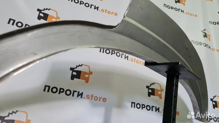 Кузовная арка левого крыла Nissan Patrol y61