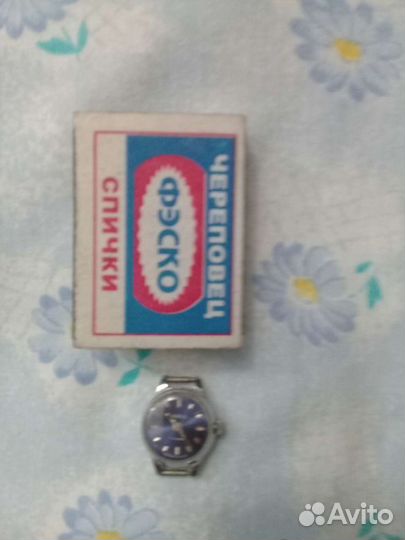 Часы женские чайка СССР