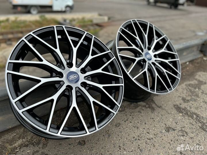 R18 комплект литых дисков Koko b-p