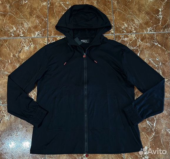 Kiton Новая кофта на молнии оригинал