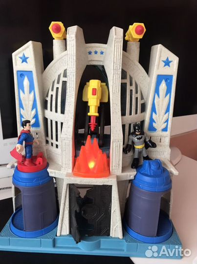 База зал правосудия игровой набор и робакар полли