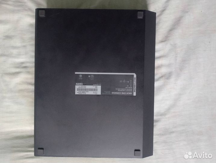 Продам xbox one+диск