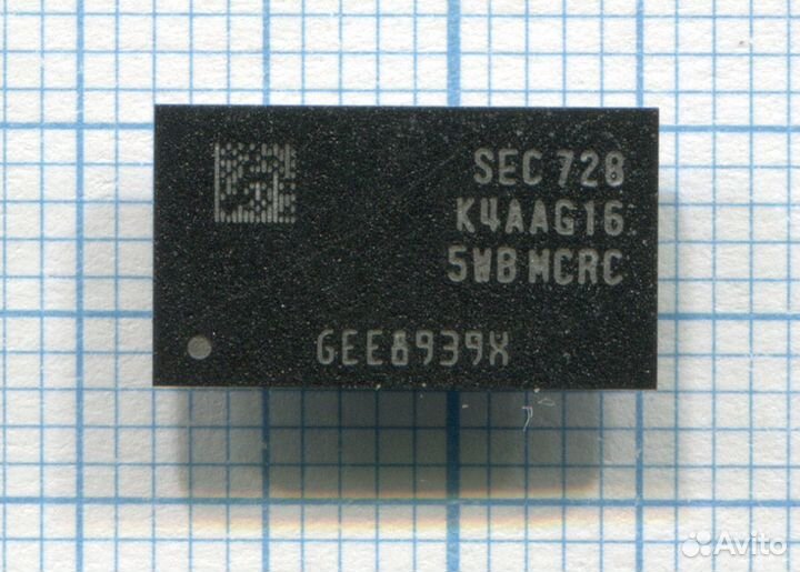 Микросхема K4AAG165WB mcrc