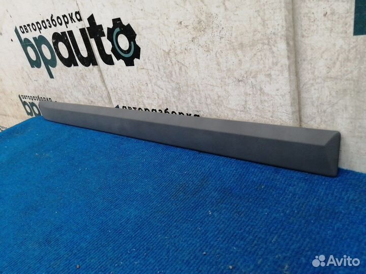 Молдинг на дверь задний правый 39987039 Volvo