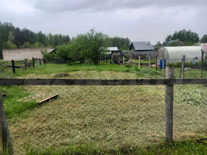 Дом 25 м² на участке 6,5 сот.