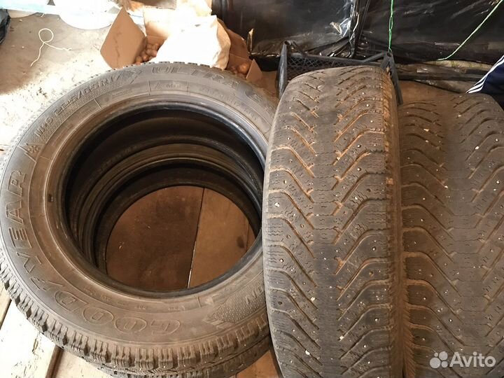 Goodyear UltraGrip Winter 225/65 R17