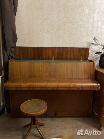 Немецкое пианино Geyer в отличном состоянии