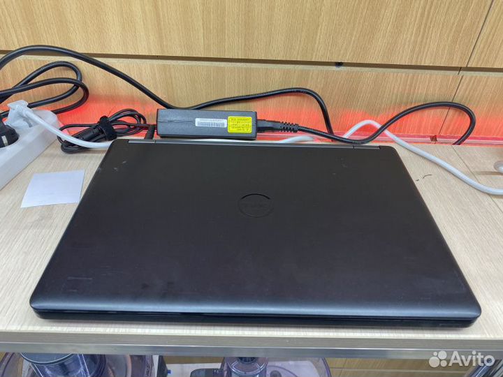 Ноутбук Dell 5450