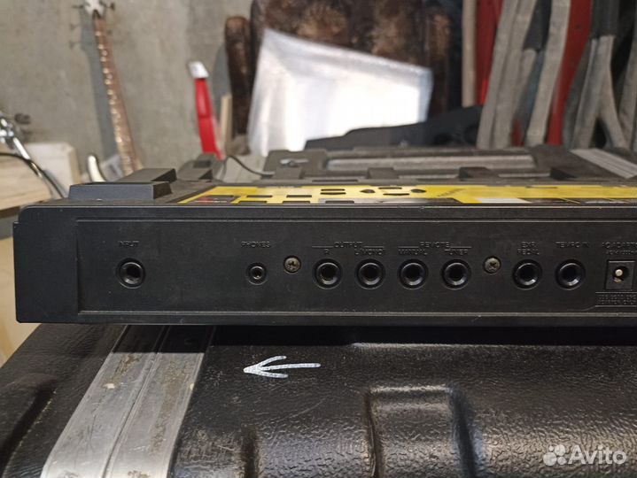 Гитарный процессор эффектов Boss MB-88