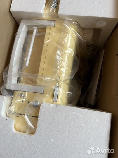 Швейная машина zinger simple 3223