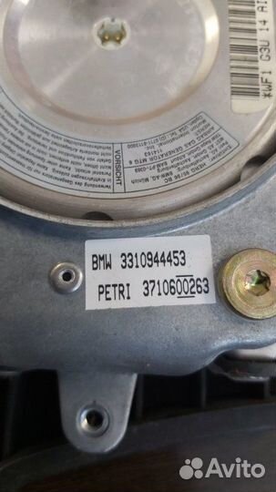 Подушка безопасности в руль Bmw 520I E39 M52 1996