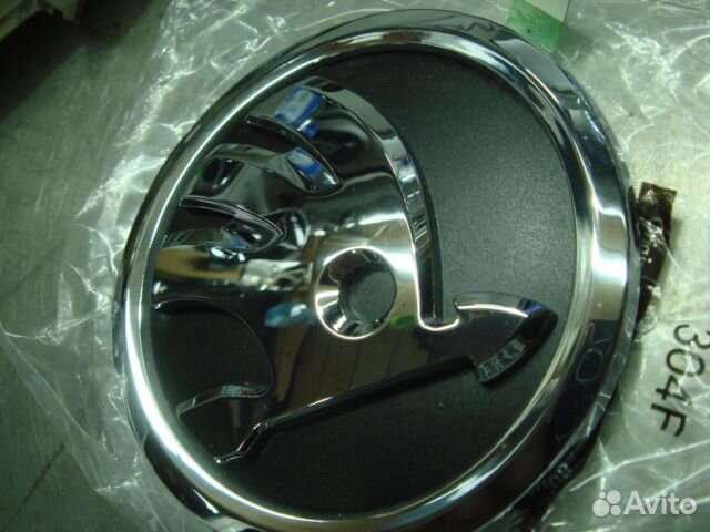 Шкода Эмблема (нов) Skoda Rapid 2013-н