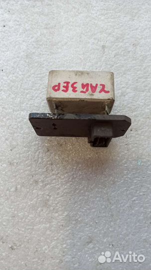 Резистор отопителя Toyota Camry SV30