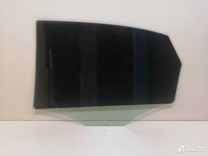 Стекло двери задней правой Volkswagen Polo MK5 201