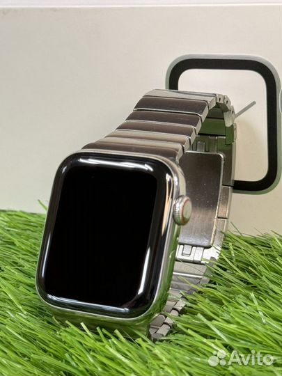Apple Watch S4 44mm Stainless Milanes Loop