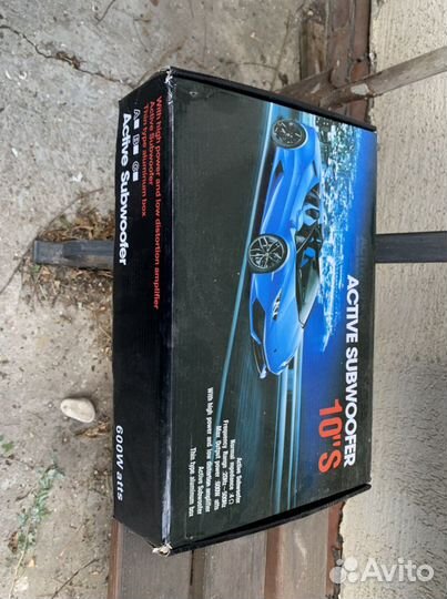 Автомобильный сабвуфер