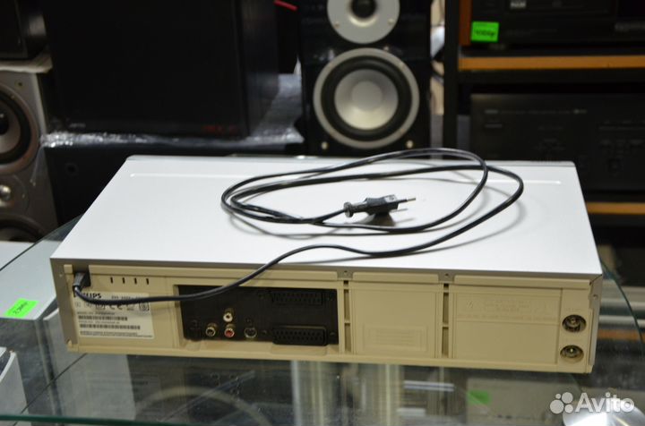 VHS-DVD проигрыватель Philips 6 Head Hi-Fi пульт