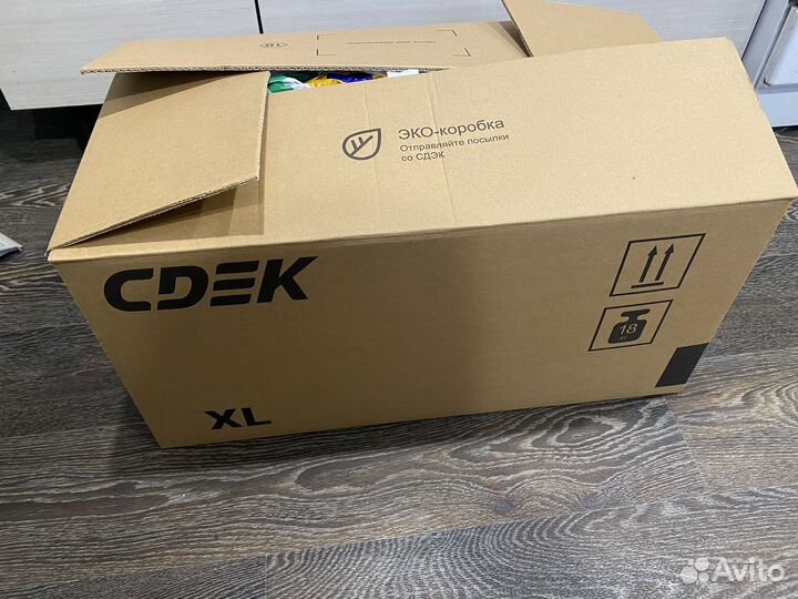 Коробка с вещами