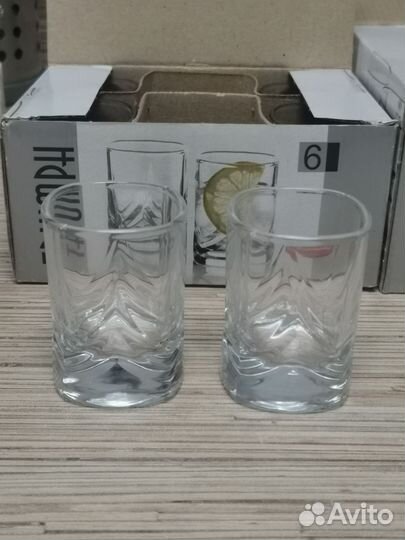 Набор стаканов и стопок