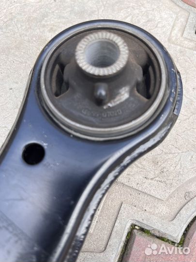 Передняя левая вилка на Камри V40,50,55