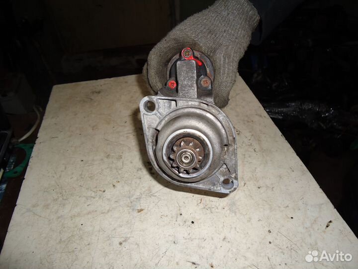 Стартер Фольксваген Пассат В4
