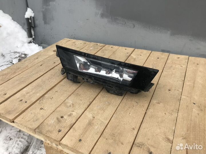 Skoda Rapid 17- Птф левая чёрная