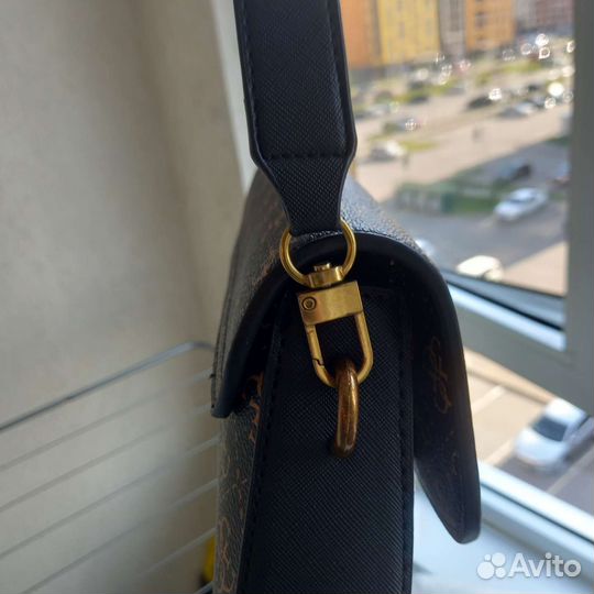 Сумка женская Guess