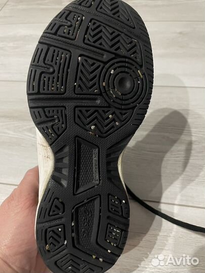 Кроссовки asics