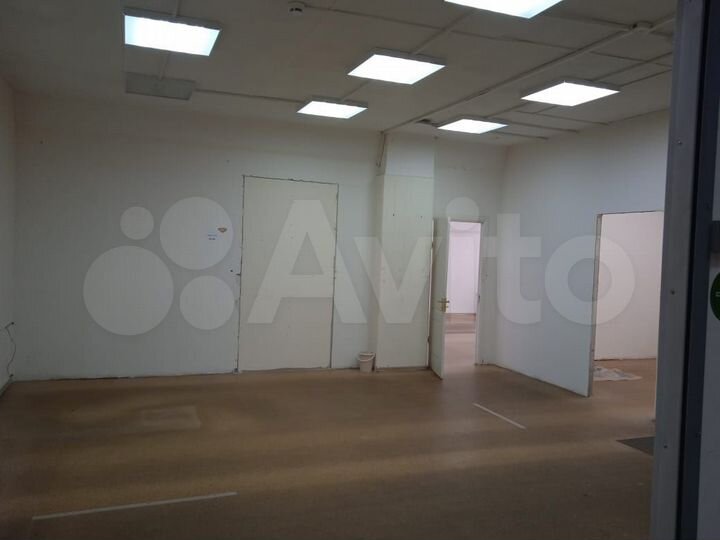 Помещения 80.5 м² и 130 м²