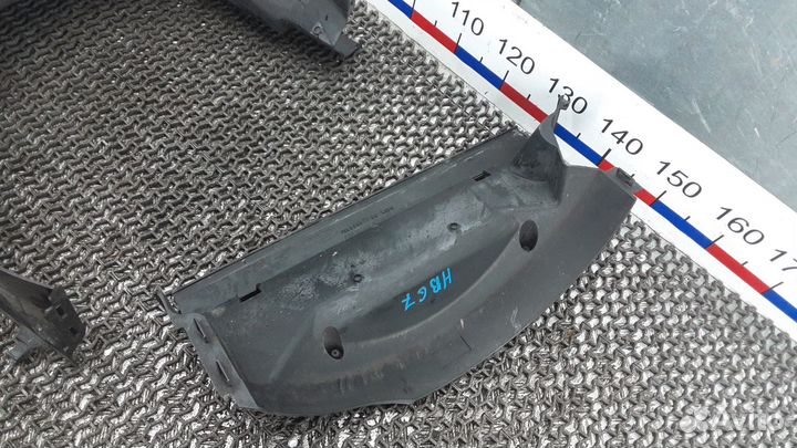 Диффузор вентилятора Land Rover Discovery 3 2007