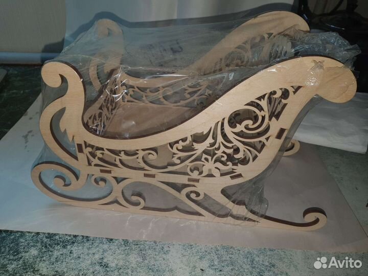 Короб деревянный резной подарочный