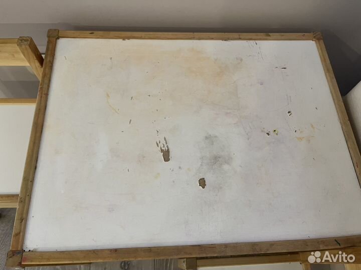 Детский стол и 2 стула