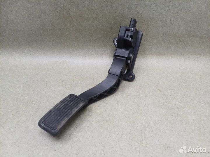 Педаль газа BMW X3