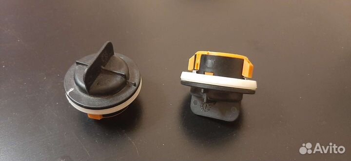 Патрон повторителя поворота Рено Логан 2