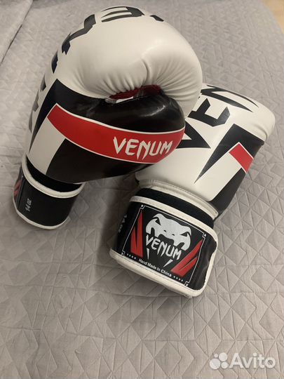 Боксерские перчатки 14 oz