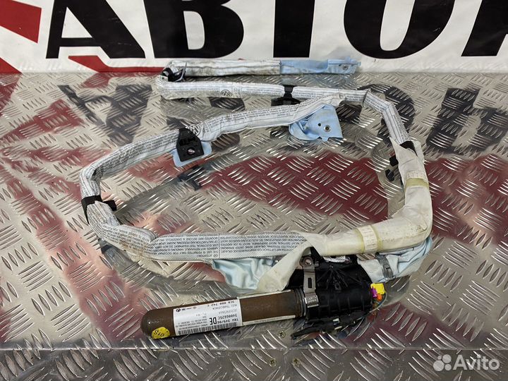 Шторка безопасности правая Volkswagen Passat B6