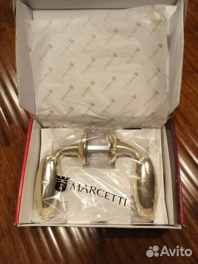 Дверные ручки