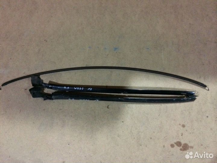 Молдинг стекла Mercedes w220