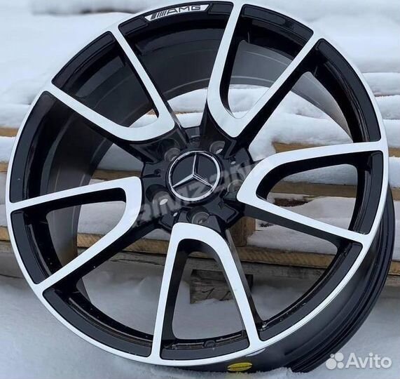 Литой диск в стиле Mercedes R19 5x112. Разные диза