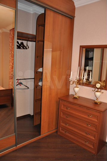 2-к. квартира, 43 м², 3/3 эт.