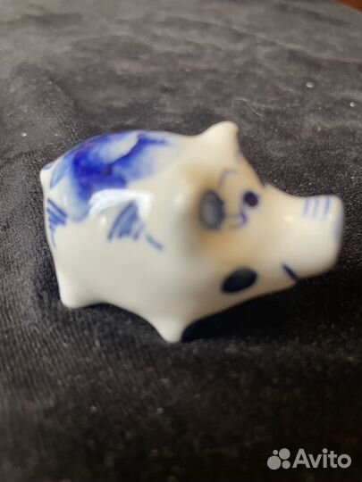 Свинья фигурка гжель