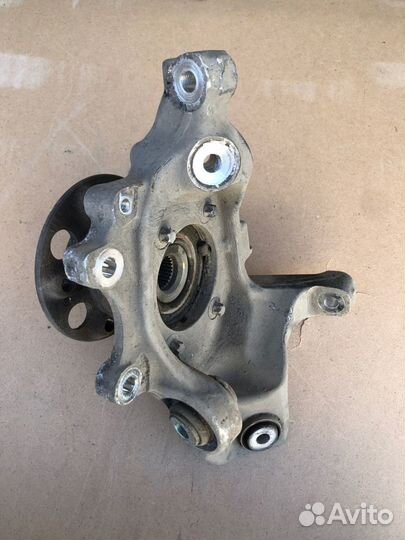 Кулак задний левый Mercedes E200d W213