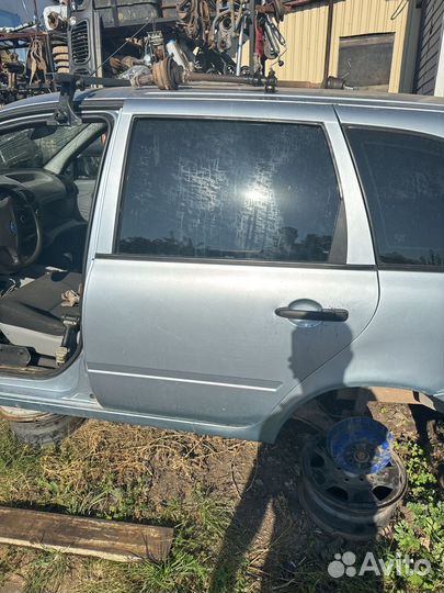 Задняя левая дверь LADA kalina универсал