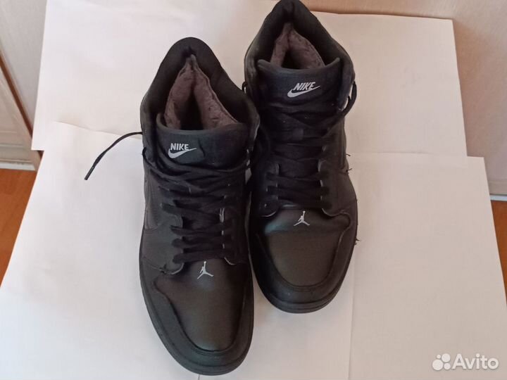 Мужские зимние кроссовки 44 р. Reebok