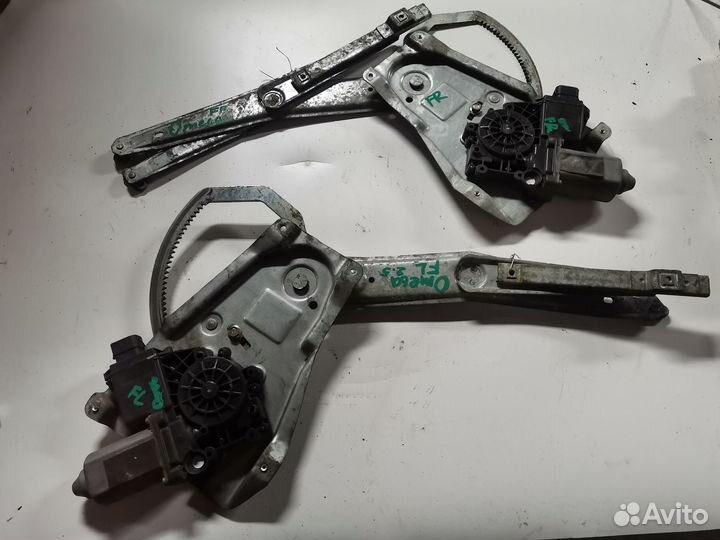 Стеклоподъемник передний Opel Omega B